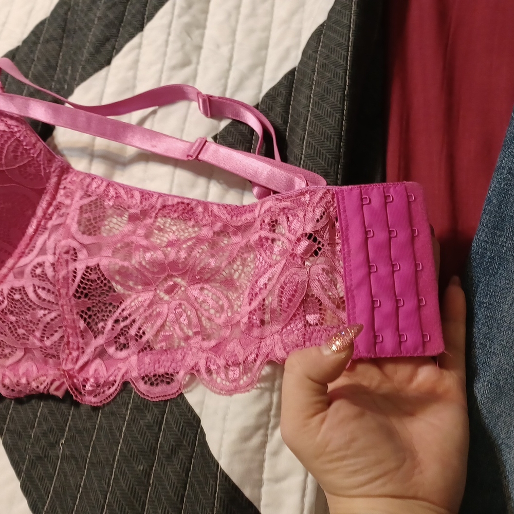 Bra - Picture 2 of 5